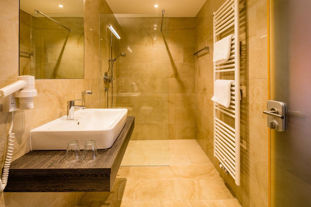 Hotel Traube เบรสซาโนเน ห้อง รูปภาพ