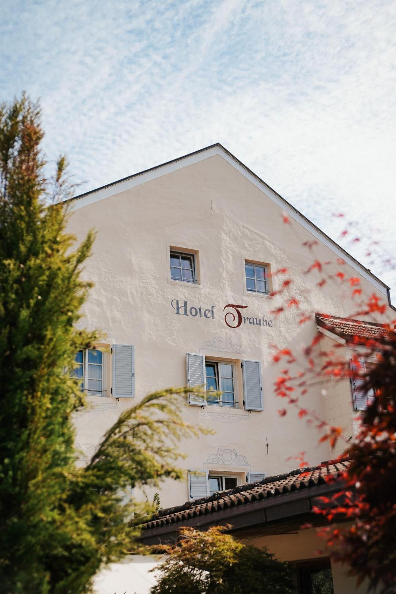 Hotel Traube เบรสซาโนเน ภายนอก รูปภาพ