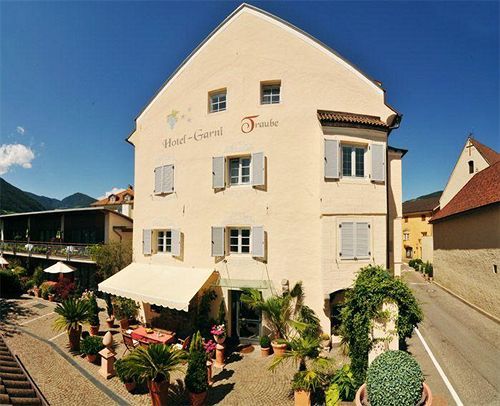 Hotel Traube เบรสซาโนเน ภายนอก รูปภาพ